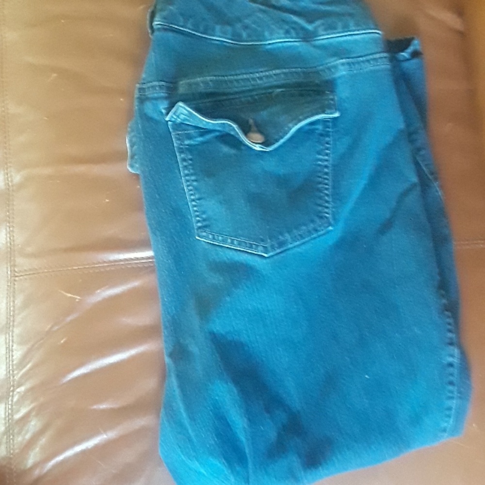 Torrid size 4 Capri pants